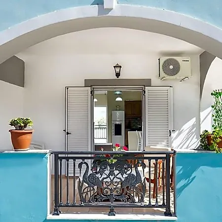 S Azure Nest - Serene Summer Getaway 3* مدينة زاكينثوس