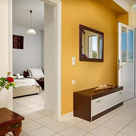 S Azure Nest - Serene Summer Getaway مدينة زاكينثوس