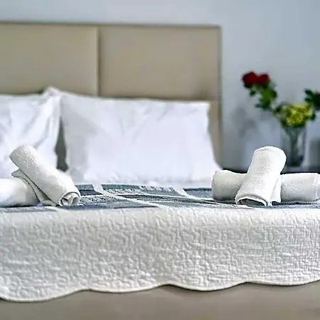 S Azure Nest - Serene Summer Getaway فندق 3*
